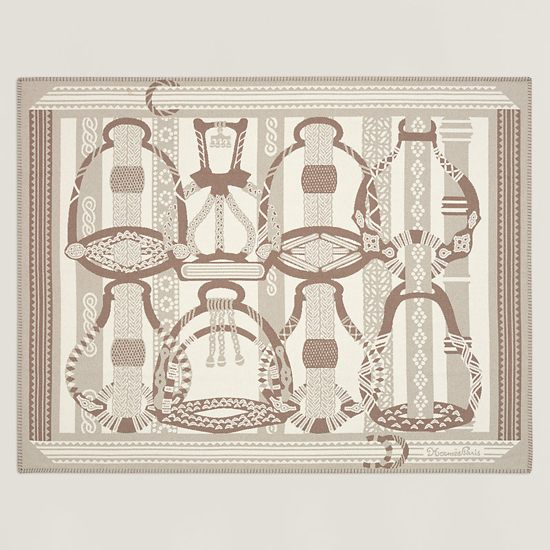 廃番 エルメス レ・ピヴォワンヌ フラワープレート 廃番 エルメス レ・ピヴォワンヌ フラワープレート